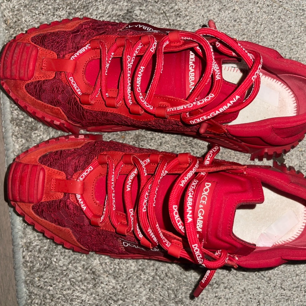 Slight worn Dolce & Gabbana Sneakers Box included‼️Authentic ‼️‼️